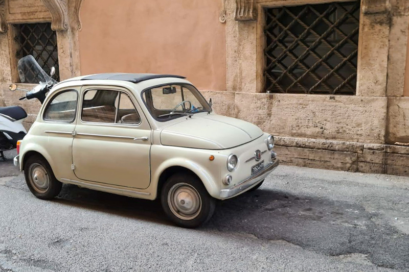 Vintage fiat 500 in Italian street