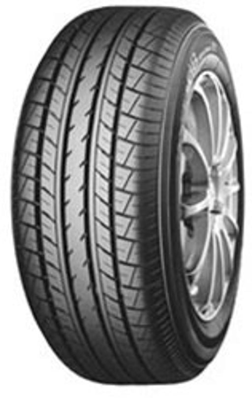 Yokohama 215 45 17 87W BluEarth E70J tyre