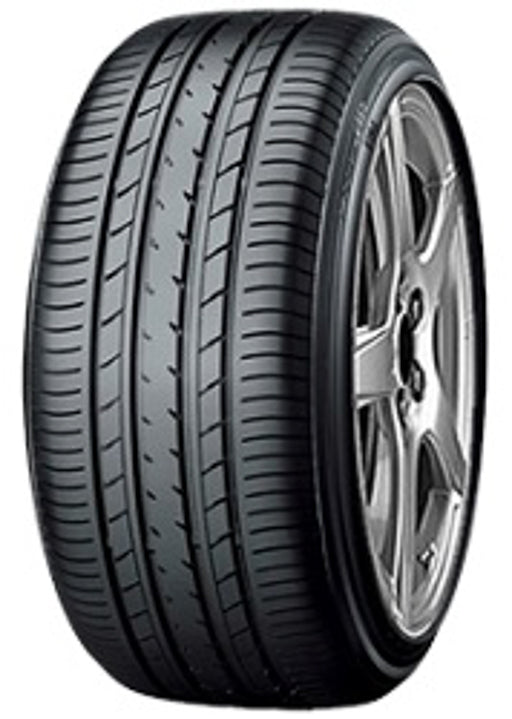 Yokohama 215 45 17 87W BluEarth E70WZ tyre